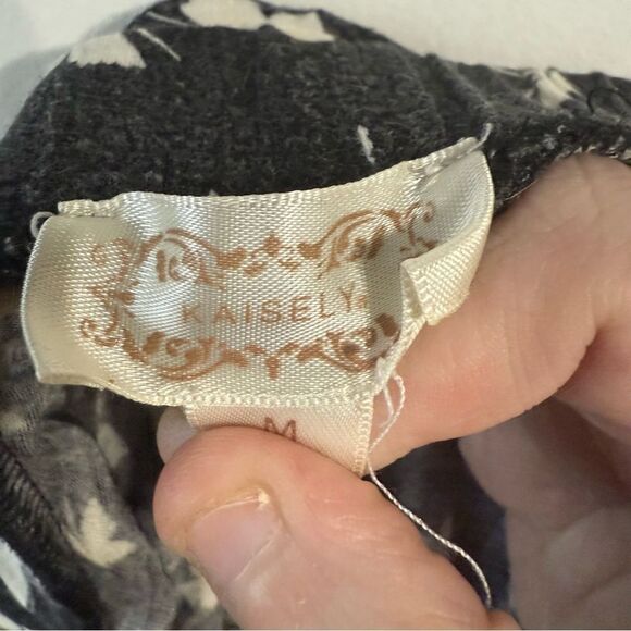 Kaisely High Waist Black and White Shorts with Whimsical Print - Picture 3 of 5